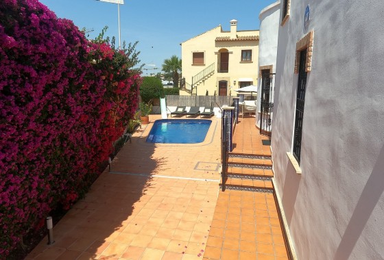 Herverkoop - Vrijstaande villa -
Algorfa - La Finca Golf Resort