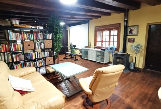 Venta - Finca / Casa de campo -
Gea y Truyols