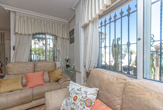 Resale - Semi Detached Villa -
La Zenia