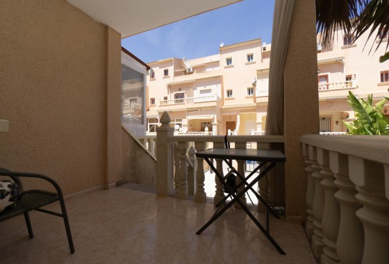 Herverkoop - Rijhuis -
Playa Flamenca