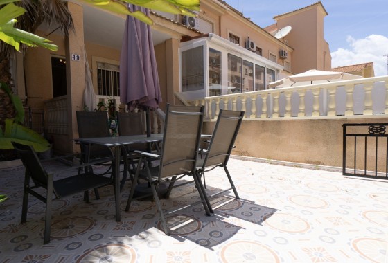 Herverkoop - Rijhuis -
Playa Flamenca