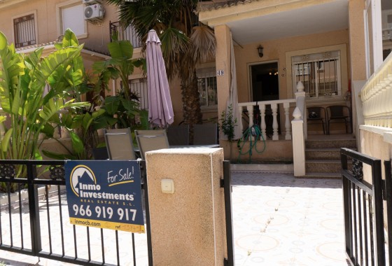 Herverkoop - Rijhuis -
Playa Flamenca