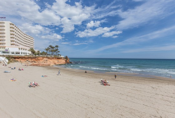 Herverkoop - Rijhuis -
Playa Flamenca