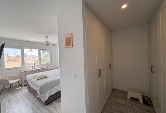 Venta - Chalet Independiente -
Torrevieja - Torreta florida