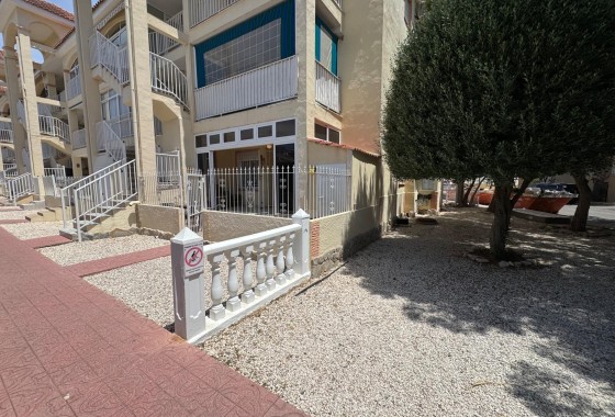 Resale - Apartment / Flat -
Torrevieja - La Siesta - El Salado - Torreta