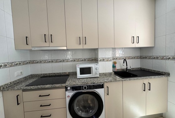 Resale - Apartment / Flat -
Torrevieja - La Siesta - El Salado - Torreta