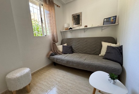 Resale - Apartment / Flat -
Torrevieja - La Siesta - El Salado - Torreta