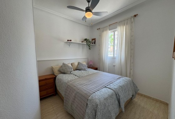 Resale - Apartment / Flat -
Torrevieja - La Siesta - El Salado - Torreta