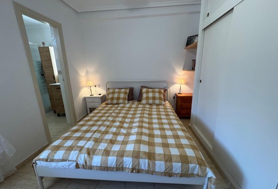 Resale - Apartment / Flat -
Torrevieja - La Siesta - El Salado - Torreta