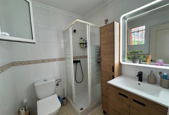 Resale - Apartment / Flat -
Torrevieja - La Siesta - El Salado - Torreta