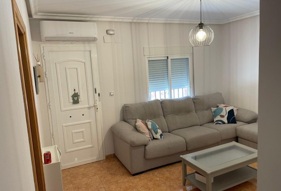 Herverkoop - Appartement / Flat -
Albatera