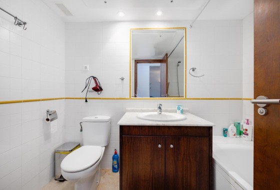 Venta - Apartamento / Piso -
Torrevieja - Punta Prima