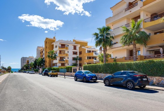 Venta - Apartamento / Piso -
Torrevieja - Punta Prima