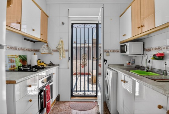 Herverkoop - Appartement / Flat -
Torrevieja - La Siesta - El Salado - Torreta