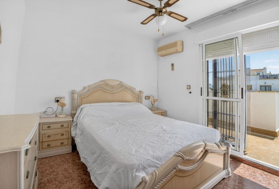 Herverkoop - Appartement / Flat -
Torrevieja - La Siesta - El Salado - Torreta