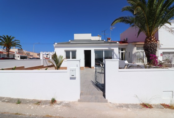 Herverkoop - Rijhuis -
Ciudad Quesada - Rojales - Altos de la Marquesa