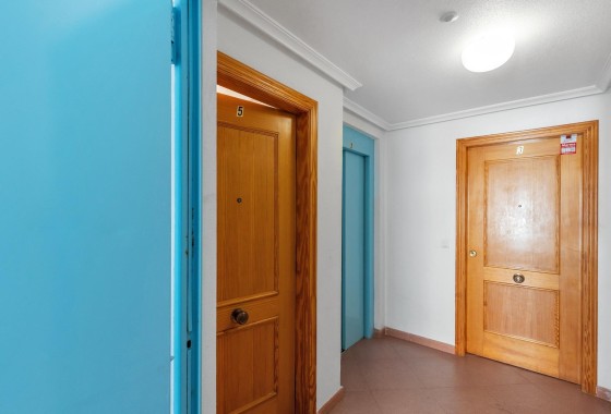 Herverkoop - Appartement / Flat -
Torrevieja - Playa del Cura
