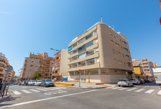 Herverkoop - Appartement / Flat -
Torrevieja - Playa del Cura