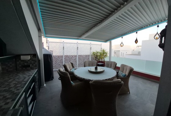 Herverkoop -  -
Los Montesinos - La herrada
