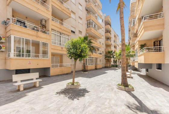 Resale - Apartment / Flat -
Torrevieja