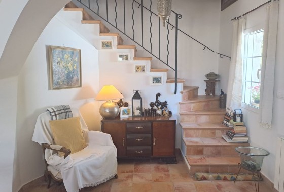 Revente - Finca / Propriété rurale -
Sax - SAX