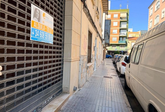 Obra Nueva - Comercial -
Almoradí