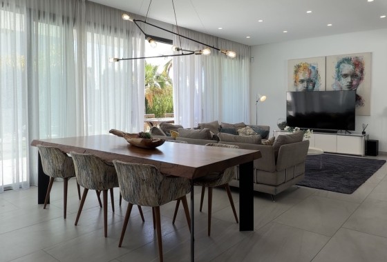 Revente - Villa Individuelle -
Finestrat