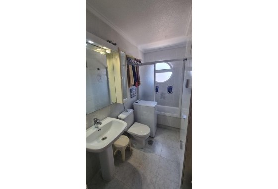 Herverkoop - Appartement / Flat -
Torrevieja - Acequion