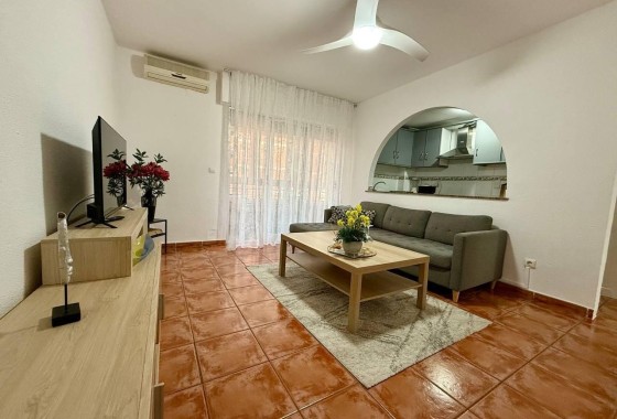 Herverkoop - Appartement / Flat -
Torrevieja - Playa del Cura