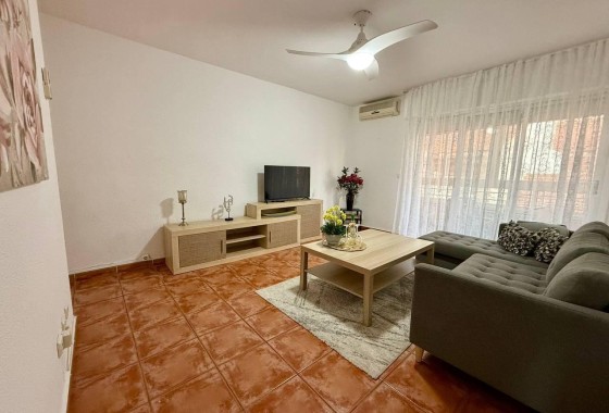 Herverkoop - Appartement / Flat -
Torrevieja - Playa del Cura
