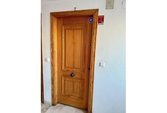 Herverkoop - Appartement / Flat -
Torrevieja - Playa del Cura