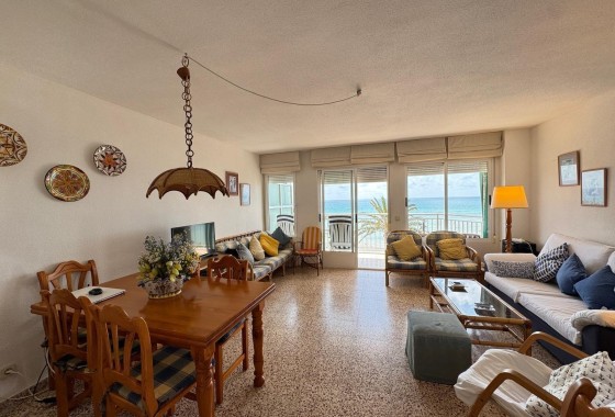 Sprzedaż - Apartament / Mieszkanie -
Torrevieja - Playa del Cura
