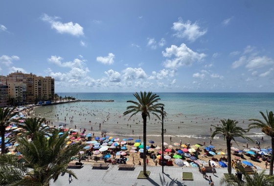 Sprzedaż - Apartament / Mieszkanie -
Torrevieja - Playa del Cura