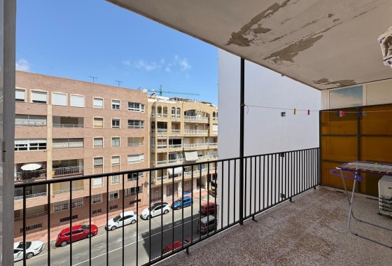 Sprzedaż - Apartament / Mieszkanie -
Torrevieja - Playa del Cura
