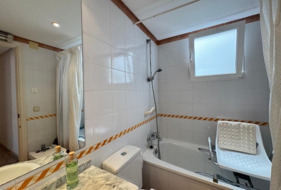 Sprzedaż - Apartament / Mieszkanie -
Torrevieja - Playa del Cura