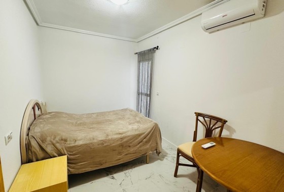 Herverkoop - Appartement / Flat -
Torrevieja - Acequion