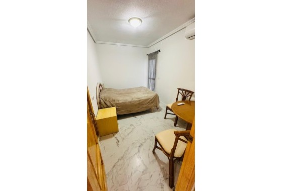 Herverkoop - Appartement / Flat -
Torrevieja - Acequion
