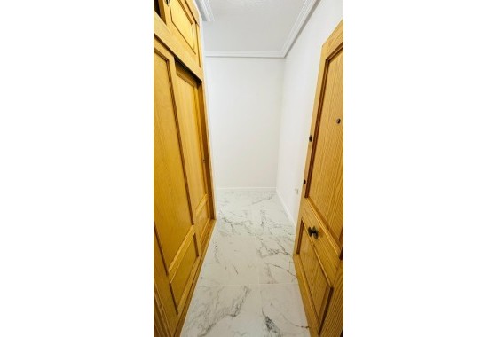 Herverkoop - Appartement / Flat -
Torrevieja - Acequion