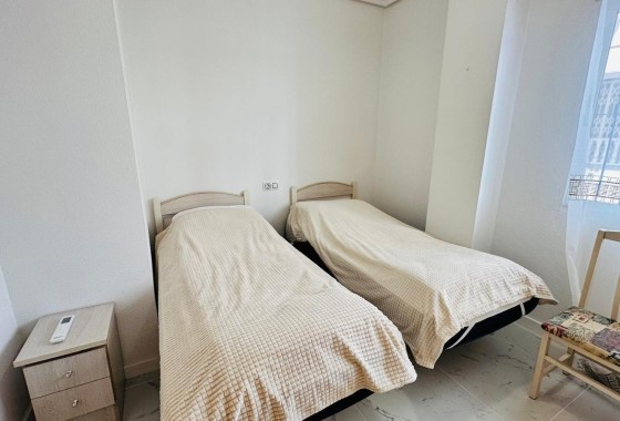 Herverkoop - Appartement / Flat -
Torrevieja - Acequion