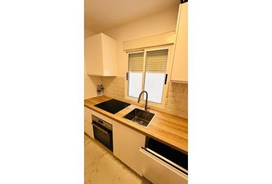 Herverkoop - Appartement / Flat -
Torrevieja - Acequion