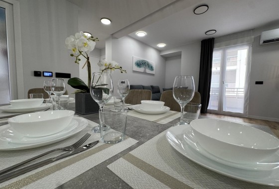 Revente - Appartement -
Torrevieja - Playa del Cura