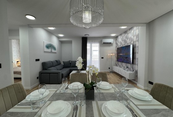 Revente - Appartement -
Torrevieja - Playa del Cura