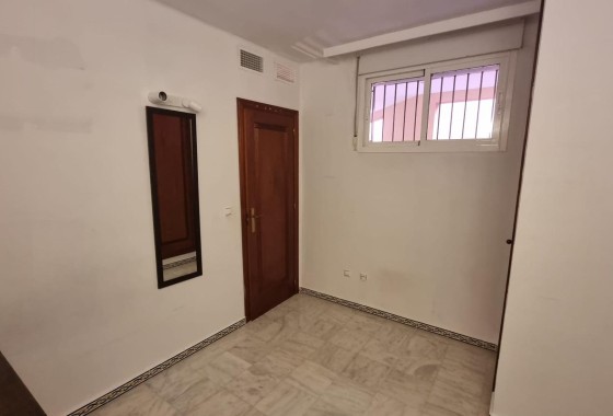 Herverkoop - Appartement / Flat -
Torrevieja - Los Frutales