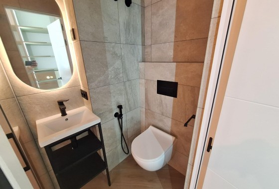 Herverkoop - Appartement / Flat -
Torrevieja - Playa de los Locos