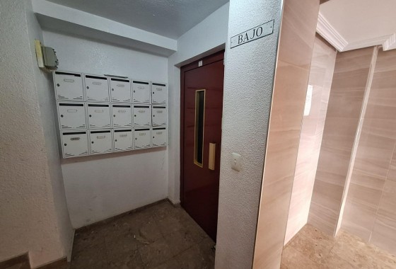 Herverkoop - Appartement / Flat -
Torrevieja - Playa de los Locos