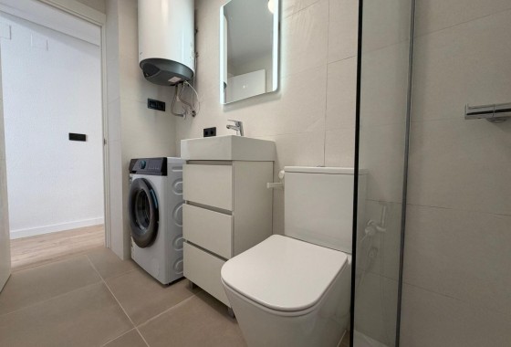 Herverkoop - Appartement / Flat -
Torrevieja - Playa del Cura