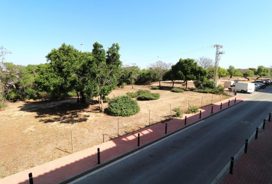 Herverkoop - Appartement / Flat -
Torrevieja - Acequion