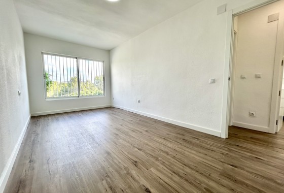 Herverkoop - Appartement / Flat -
Villamartín