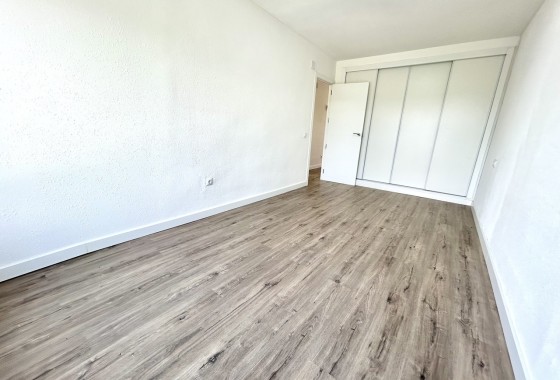Herverkoop - Appartement / Flat -
Villamartín