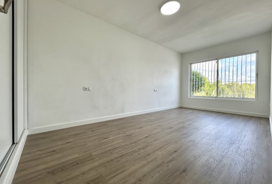 Herverkoop - Appartement / Flat -
Villamartín